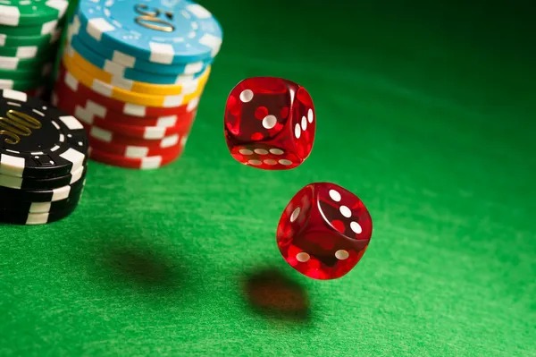 sun4d mobile app interface showing football markets and live-dealer tables